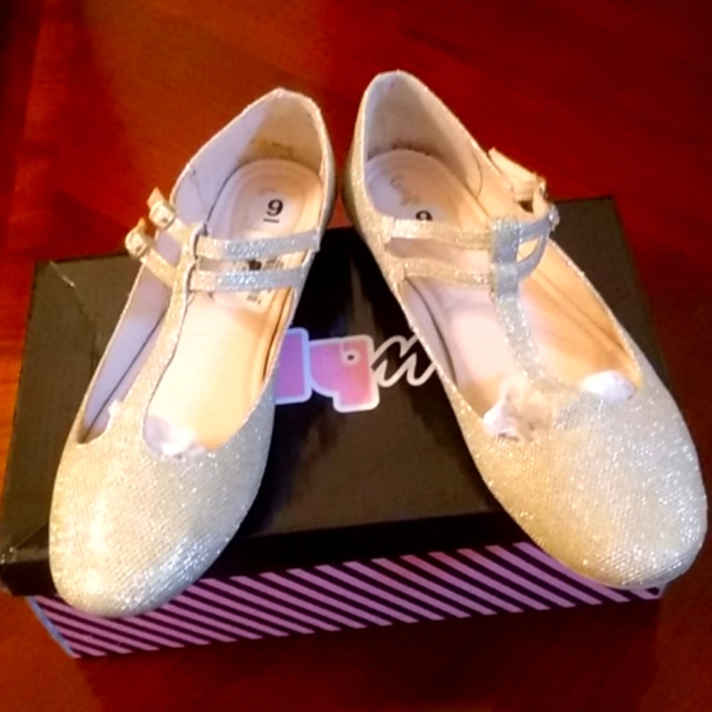 Women's shoes/by Dolly Mix